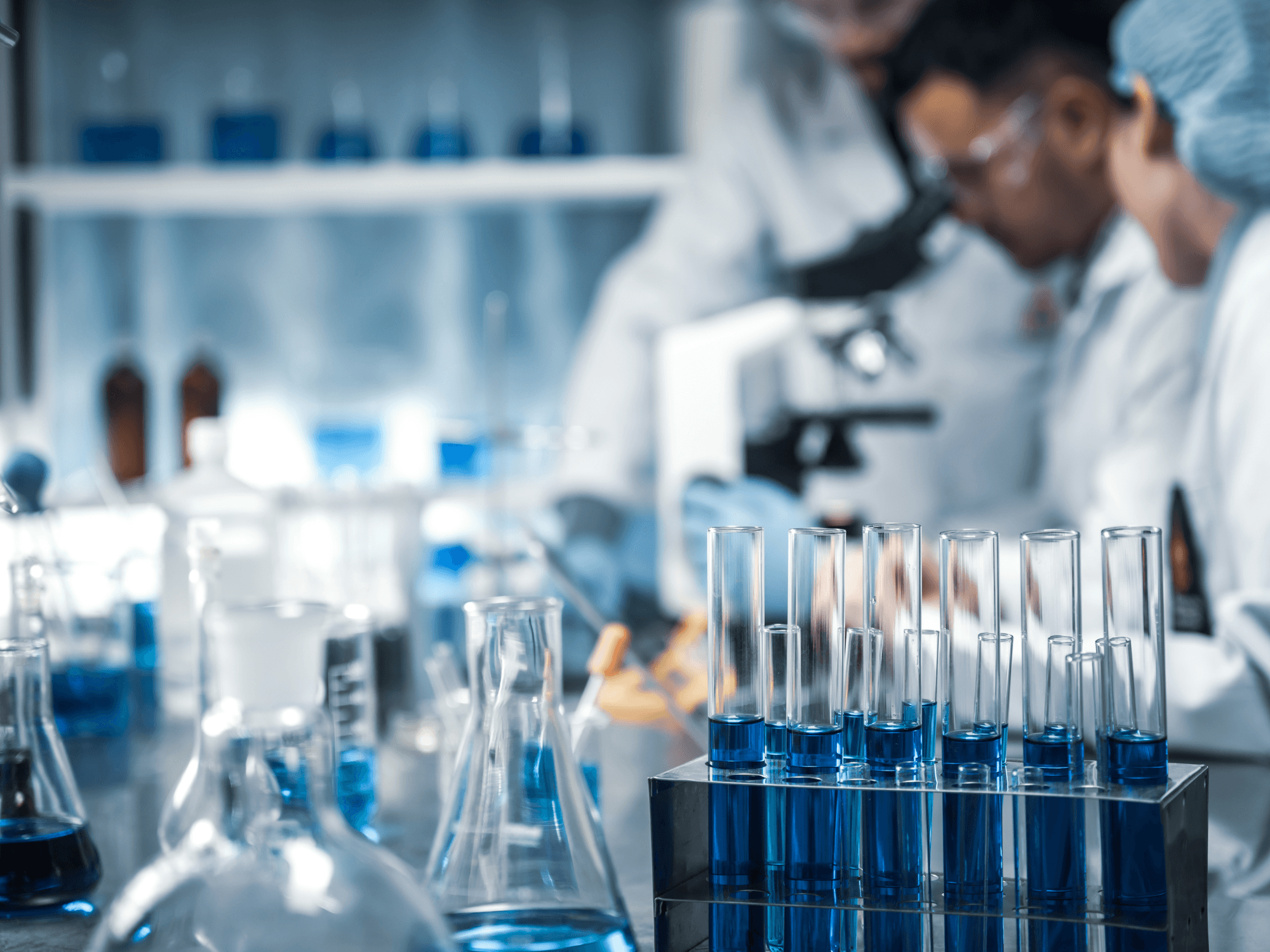 Technicien a l'EFS : sauver des vies grace au don du sang